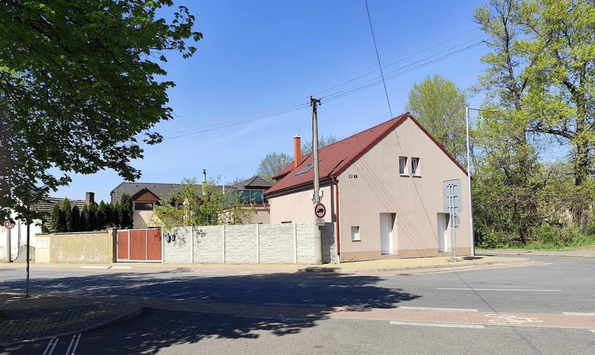 Apartment Pretty Private U Labe, Self-service Check-in 24 L 7 Neratovice